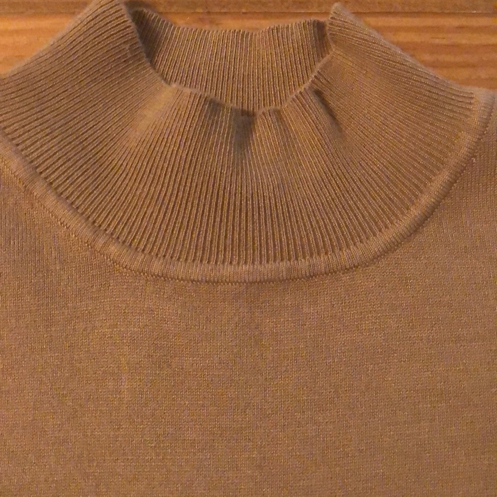 Top - Picture 5 of 5